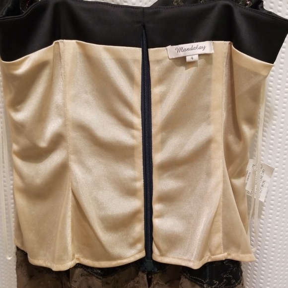 ❤SOLD ELSEWHERE❤ Mandalay Corsett Tank - Picture 7 of 7